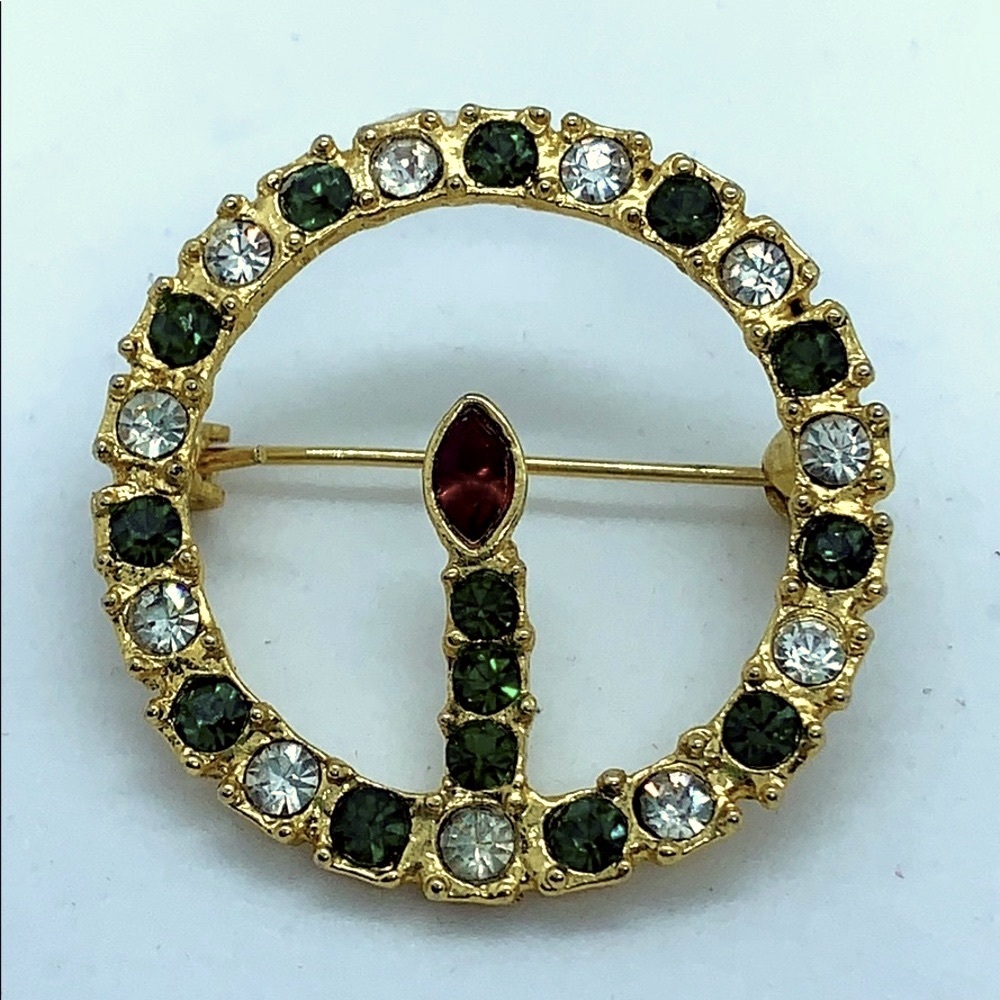 Christmas gold tone brooch